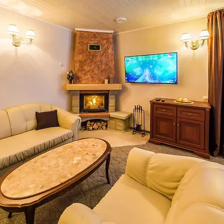 Aparthotel Апарт-Отель 5 Каминов 4*