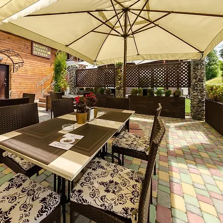 Aparthotel Апарт-Отель 5 Каминов