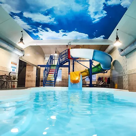 Aparthotel Апарт-Отель 5 Каминов Yasinya