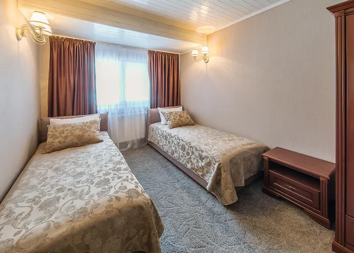 Aparthotel Апарт-Отель 5 Каминов Yasinya