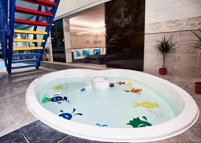 Апарт-Отель 5 Каминов 4*