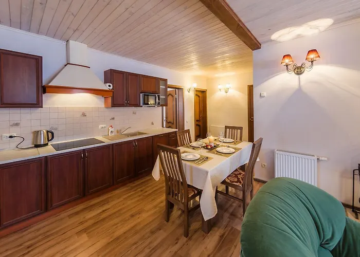 5 каминов Hotel apartamentowy Jasina